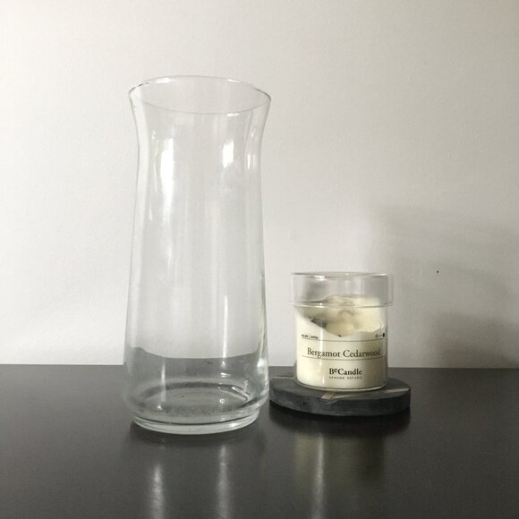 Small Glass Bulb Flower Vase - Picture 1 of 7